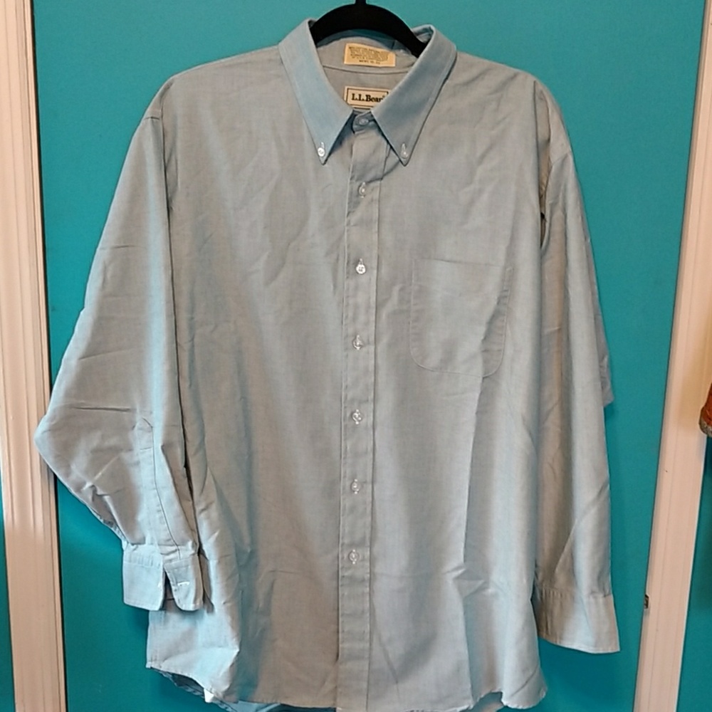 MEN'S WEAR - EUC L.L.BEAN BUTTON DOWN COLLAR SHIRT